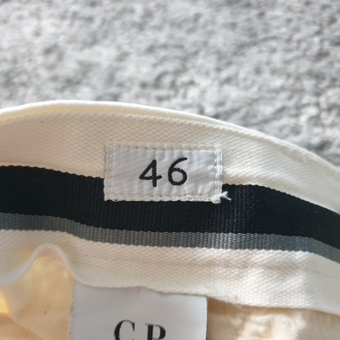 [무료배송] CP COMPANY 반바지 상품이미지3