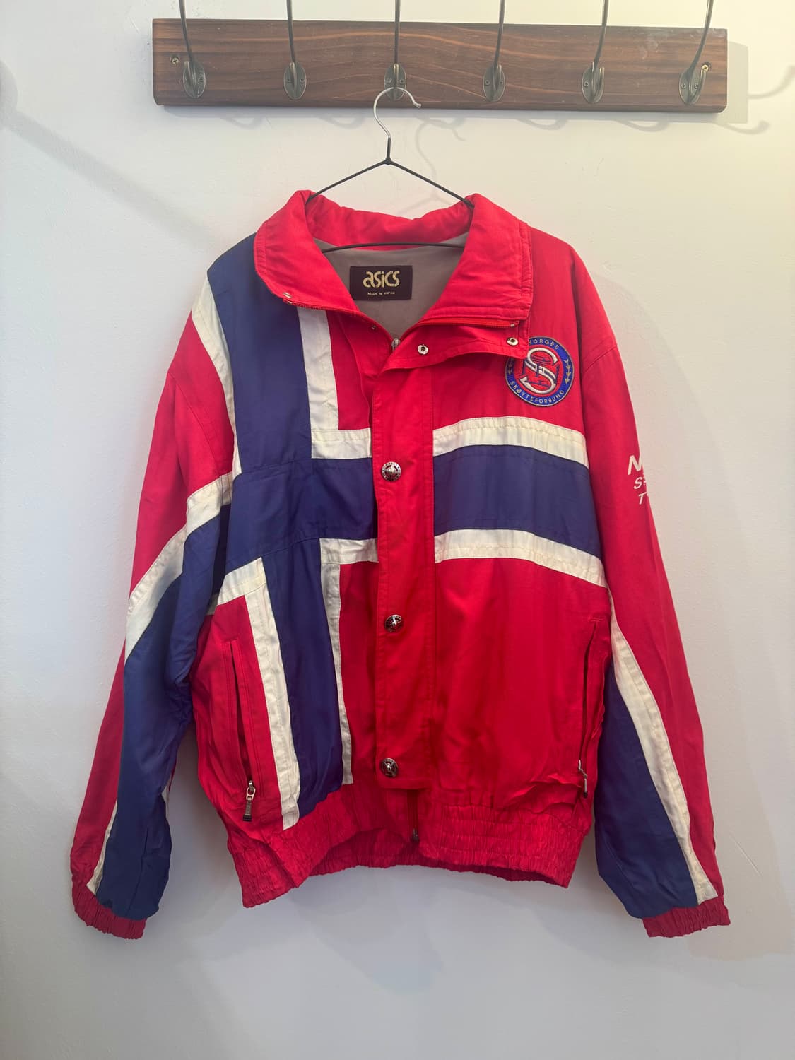 ASICS 노르웨이 스피드 스케이팅 국가대표 팀복 상품이미지1