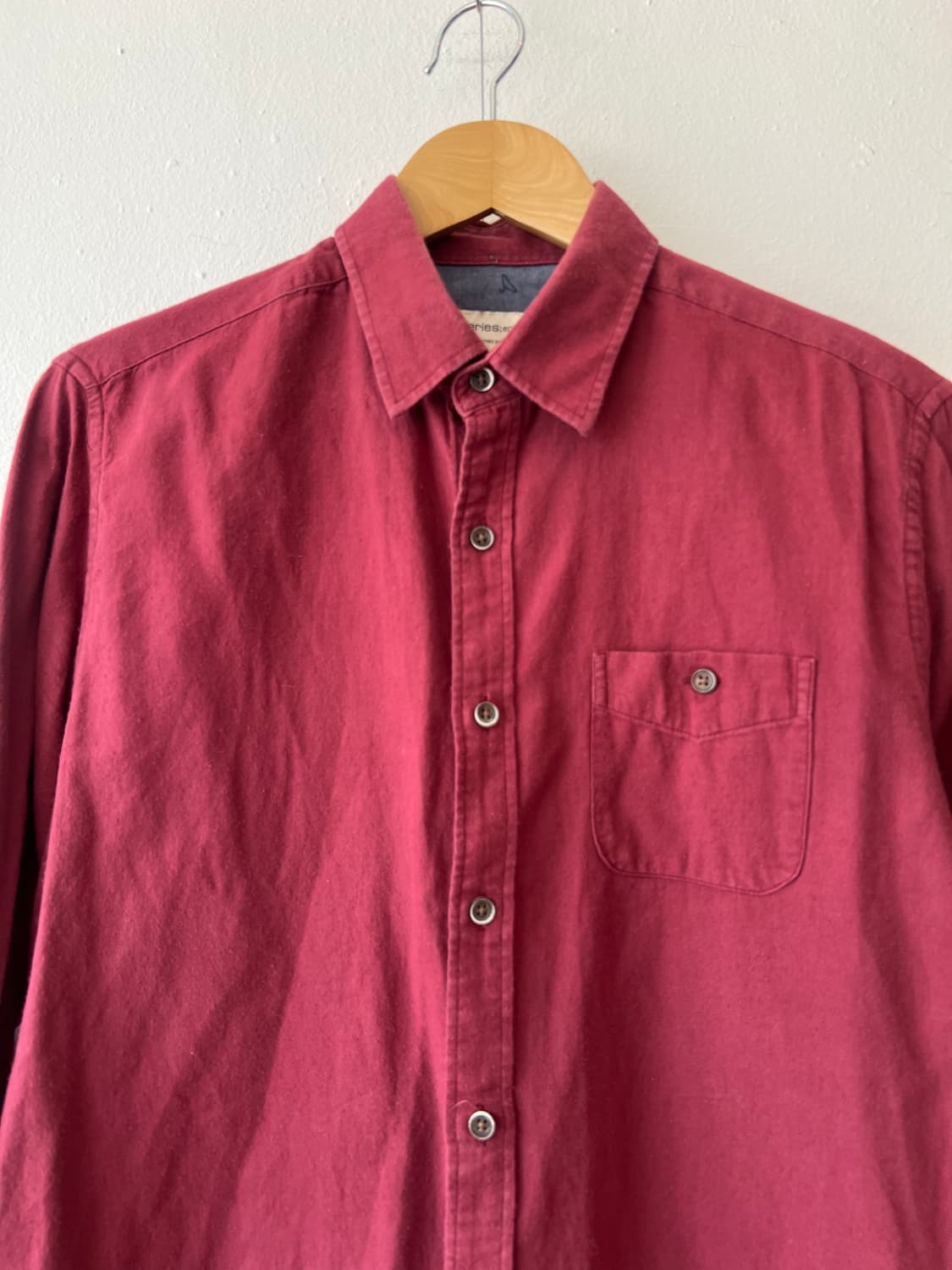 시리즈 남성 레드 코튼긴팔셔츠 상품이미지1