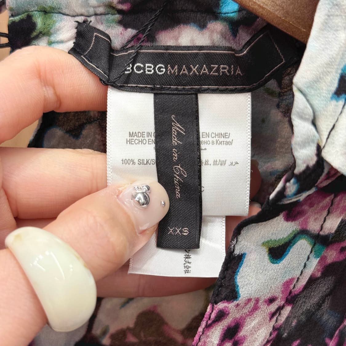 비씨비지 막스아즈리아 플라워 패턴 실크 블라우스 시스루 브이넥 셔츠 상품이미지7