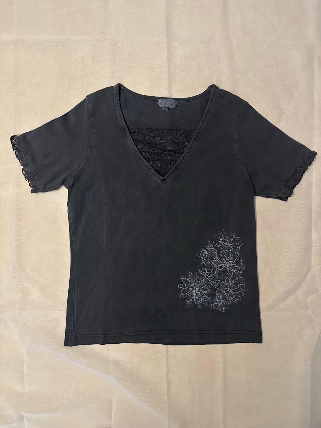 “SAVE OUR SOUL” V-neck 반팔 상품이미지1