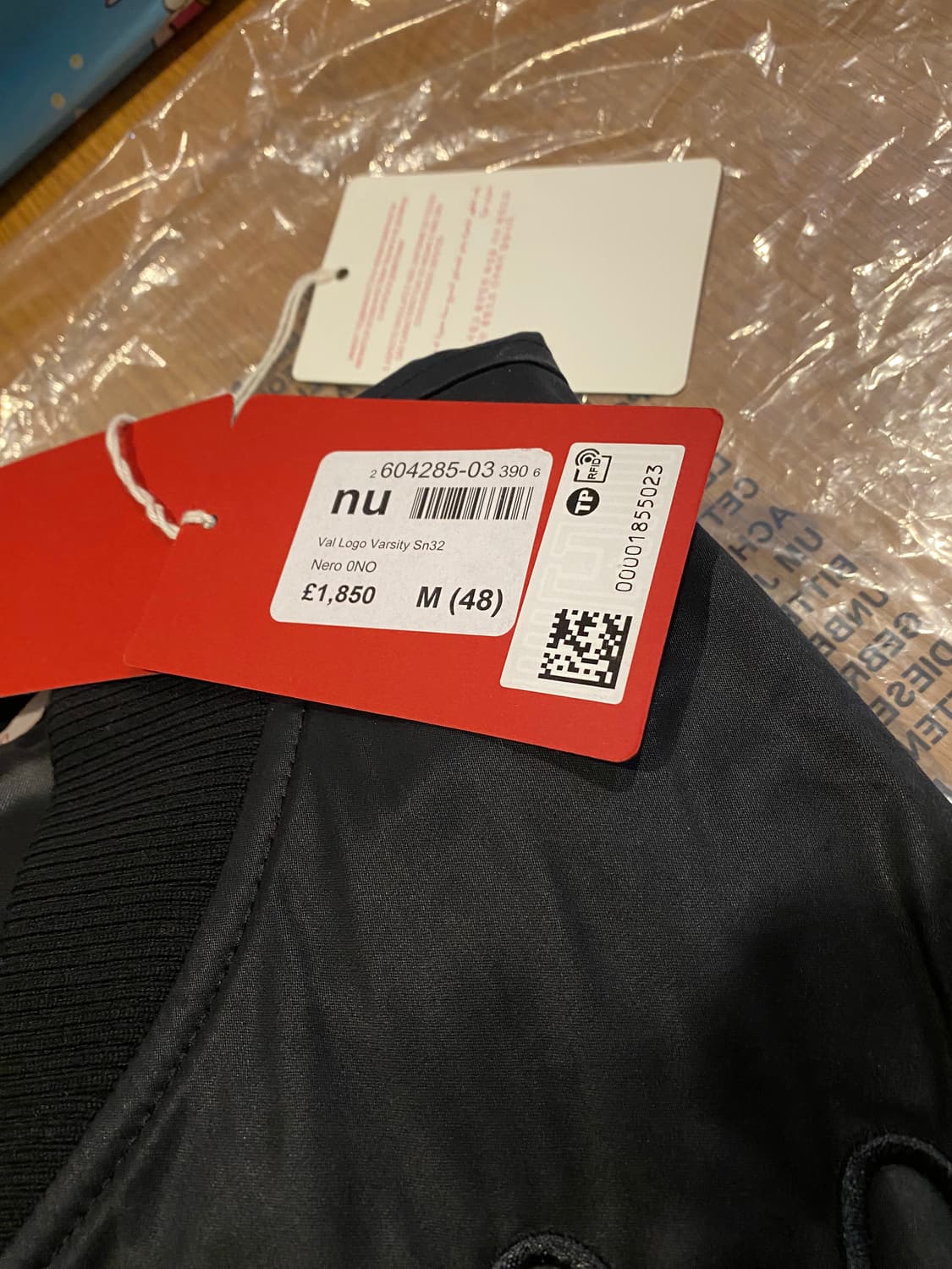 [M] 발렌티노 남성 로고 자수 패치 코튼 봄버 자켓 2V3CIM1690 상품이미지5