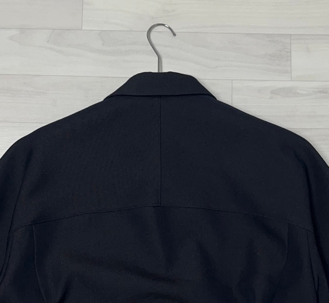 쿠어 플리츠드 울 트윌 크롭 자켓 블랙 상품이미지6