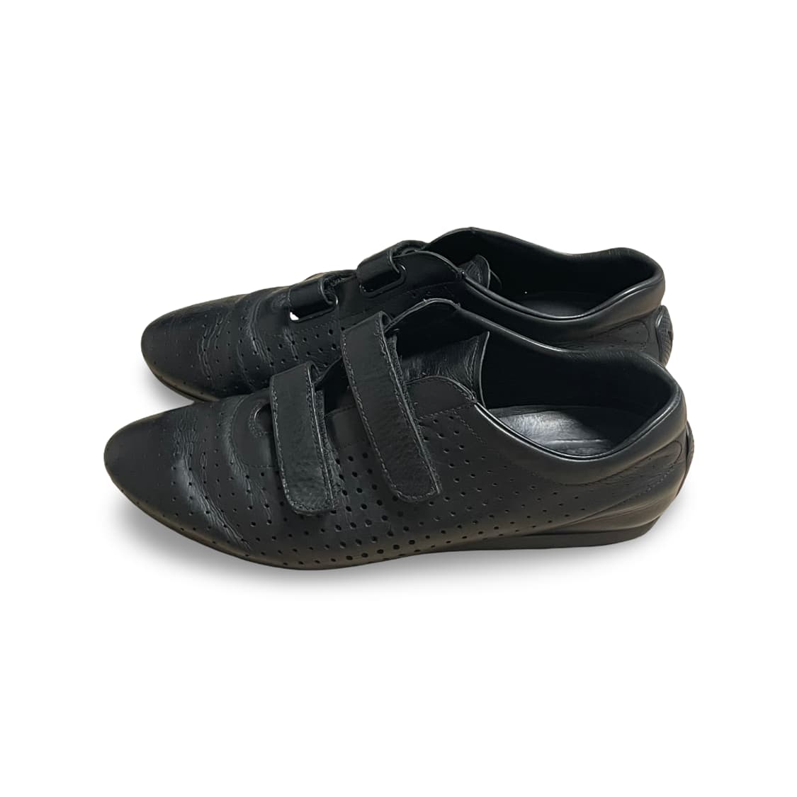 프라다 빈티지 펀칭 레더 벨크로 스니커즈 상품이미지1