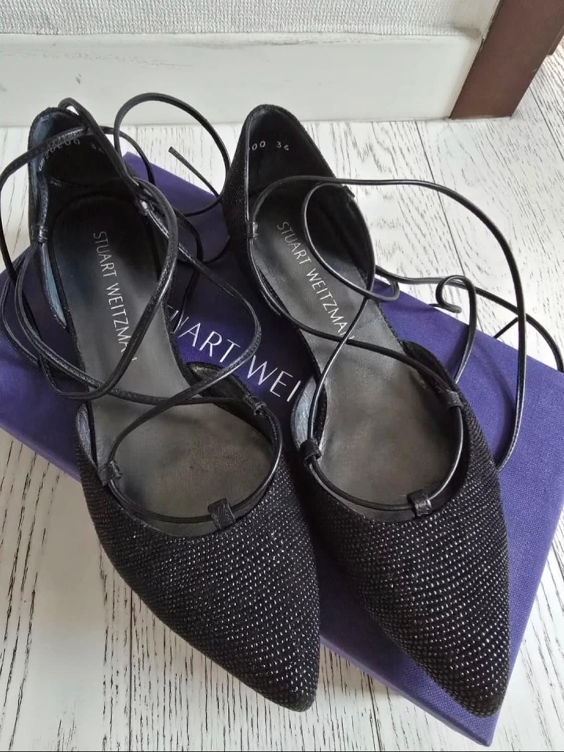 스튜어트 와이츠먼 '길리건' 레이스업 플랫슈즈 (박스 구성) 상품이미지1