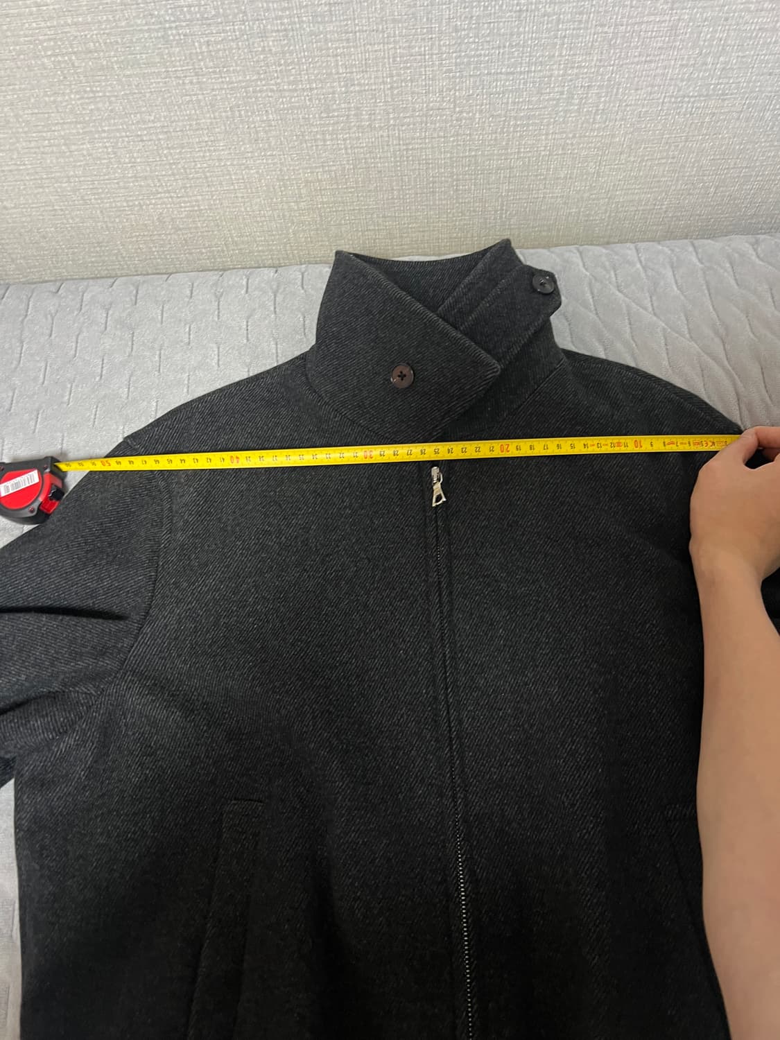 [00] 어나더 오피스 Volume Blouson caviar 상품이미지10