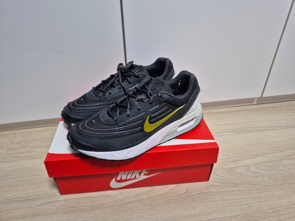 나이키 정품 새상품 에어맥스 벌스 265사이즈 팝니다 상품이미지1