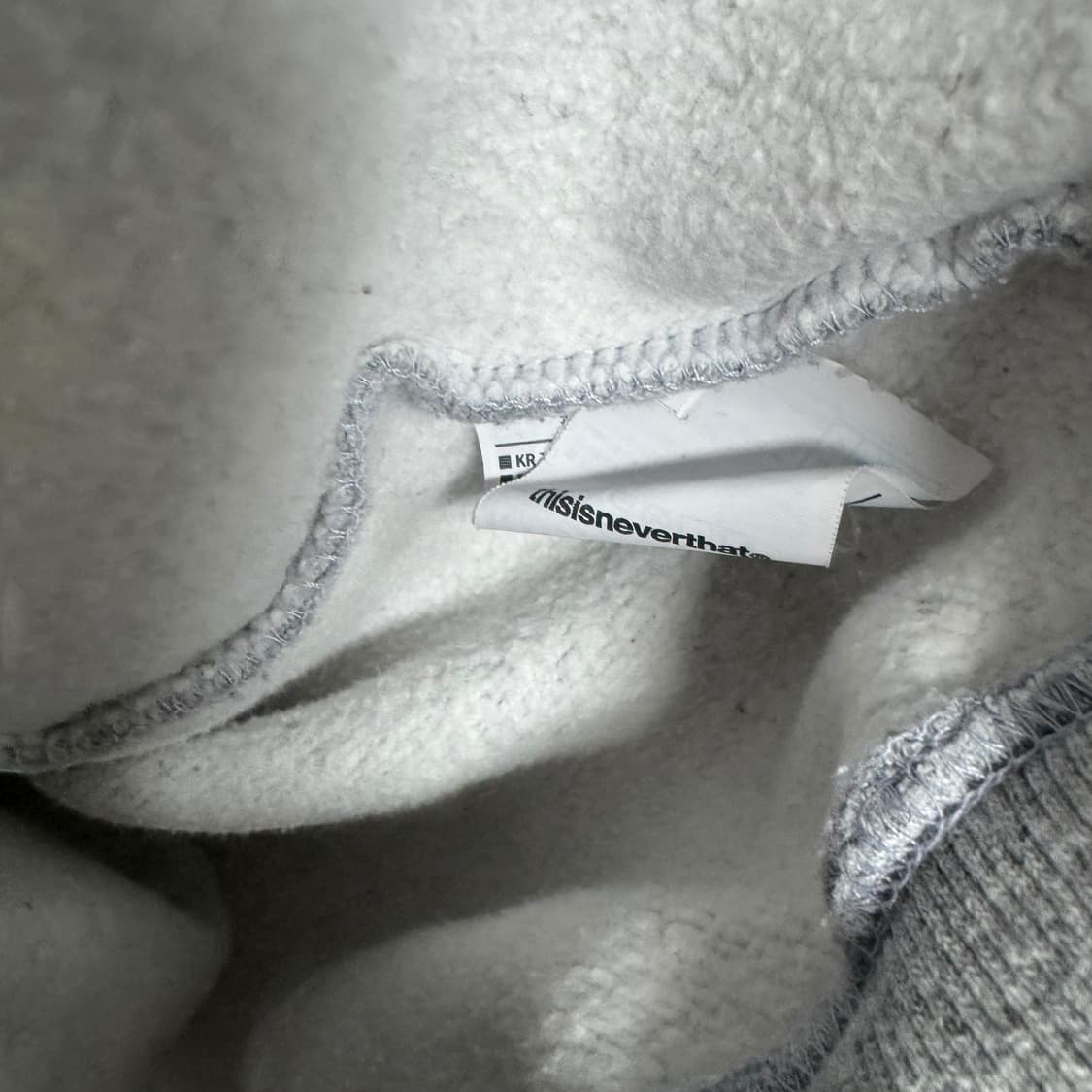 디스이즈네버댓 자수로고 맨투맨 상품이미지4