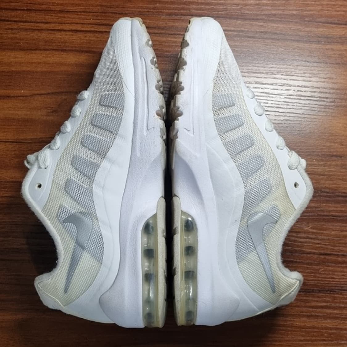 나이키 에어맥스 인비고 화이트 230 상품이미지5