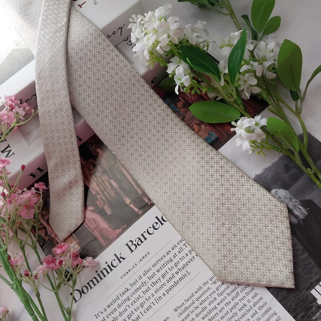 니나리치 넥타이 아이보리 9CM A+등급  K2126
 상품이미지2