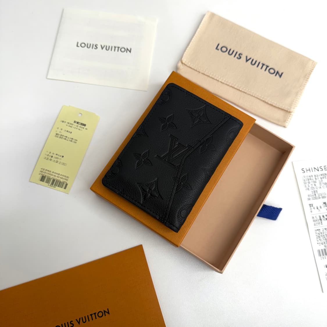 [26년/ 1회 사용] 루이비통 쉐도우 오거나이저 지갑 블랙 상품이미지2
