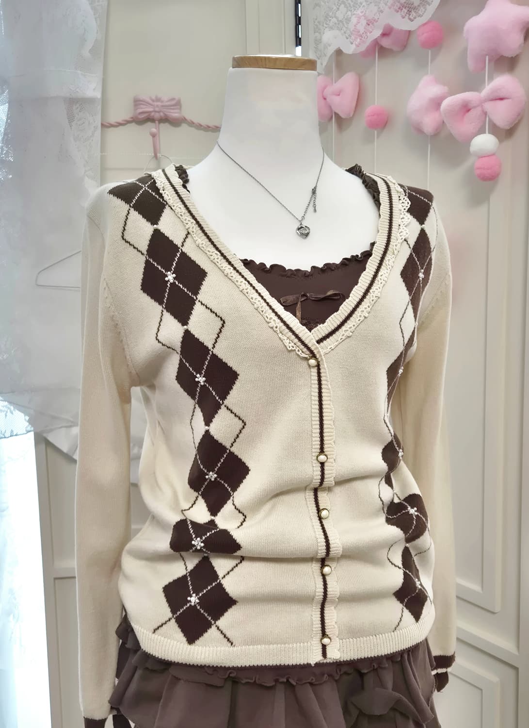 Axes femme 엑시즈팜 라떼갸루 아가일 가디건 니트 상품이미지2