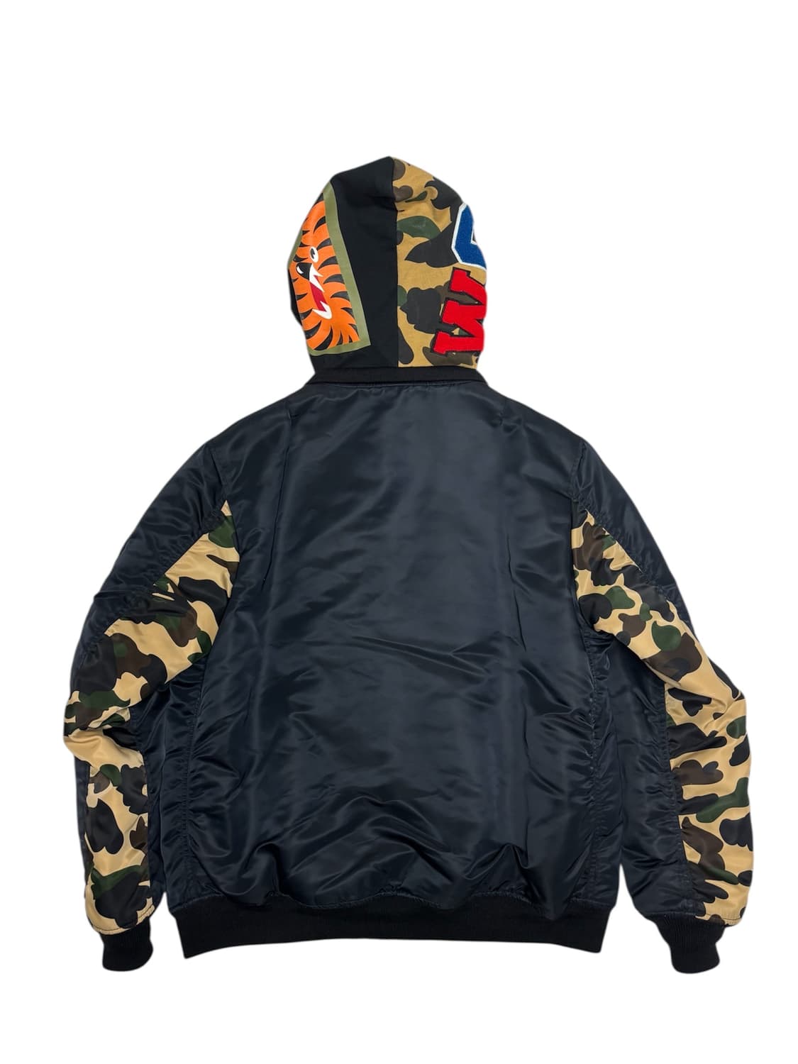 [정품] 베이프 1st 카모 샤크 ma-1 황계 후드 봄버 자켓 L 상품이미지2