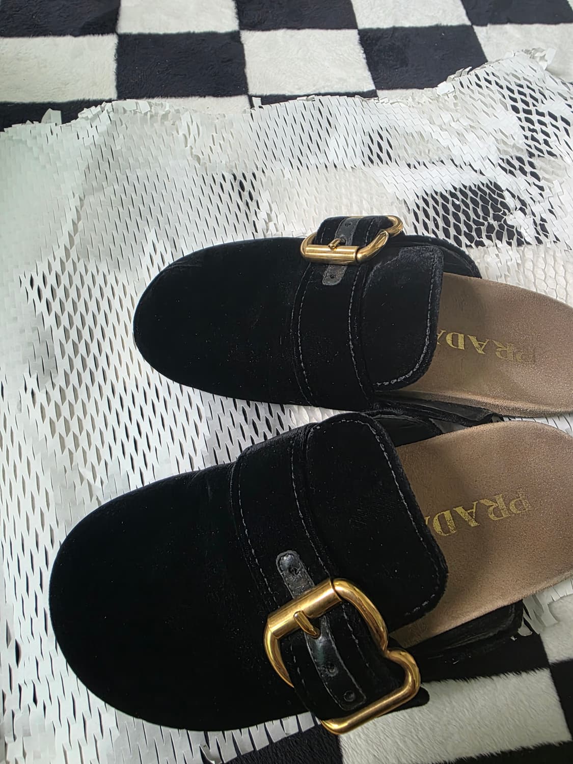 프라다 벨벳 뮬 230 상품이미지3