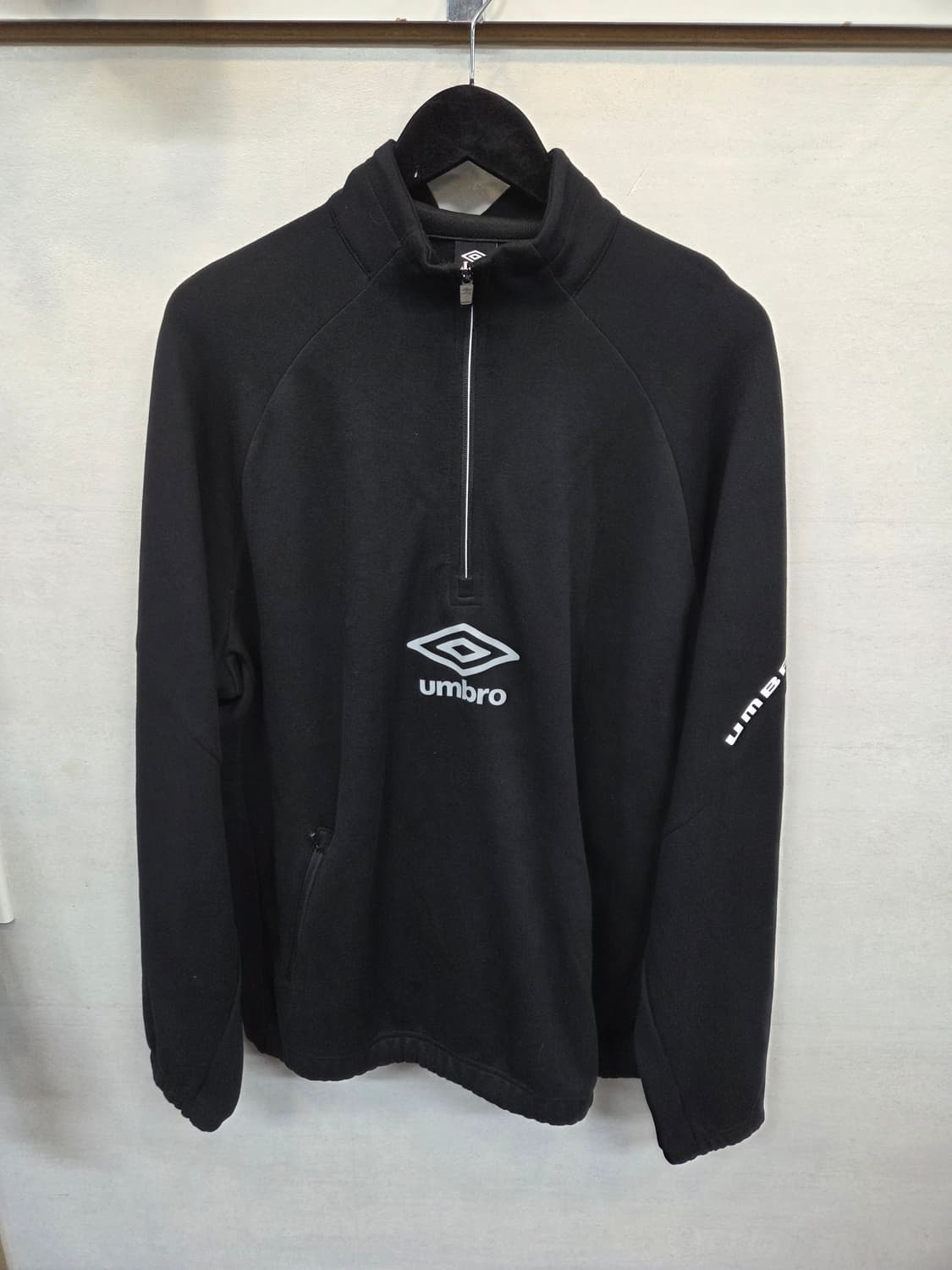 엄브로 스카치로고 아노락 반집업 스탠넥 맨투맨 L 오버핏  상품이미지1