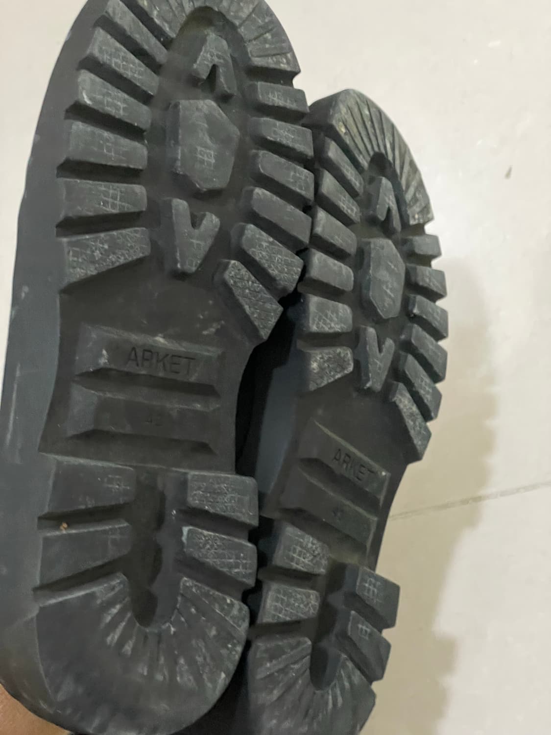 Arket 검정 스니커즈 43사이즈 상품이미지4