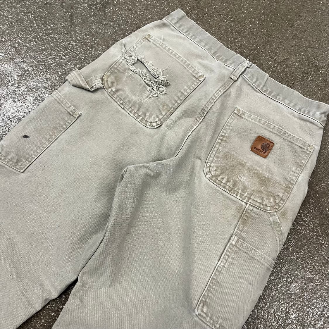 칼하트 B11 카펜터 팬츠 (29-30“) 상품이미지6