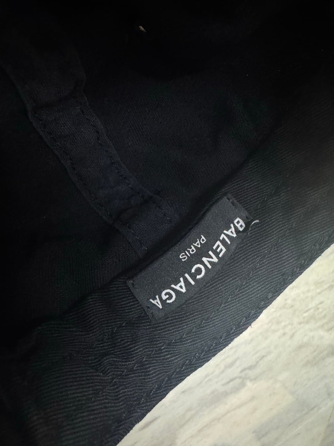 발렌시아가 sinners 볼캡 상품이미지5