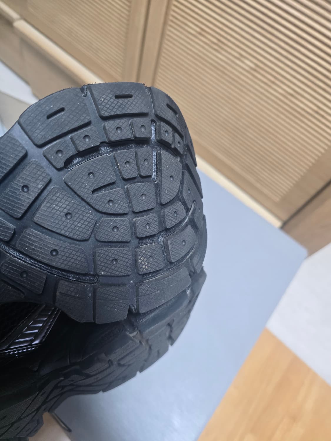 발렌시아가 3xl 올블랙 41 상품이미지2