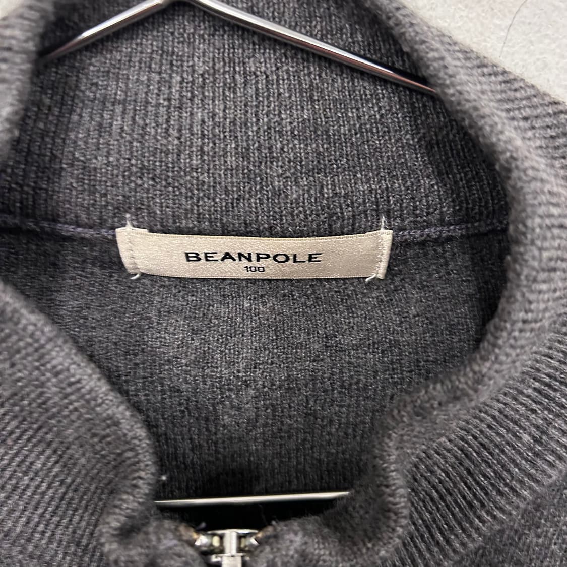 빈폴 스몰로고 스트라이프 하이넥 슬림 니트집업 상품이미지3