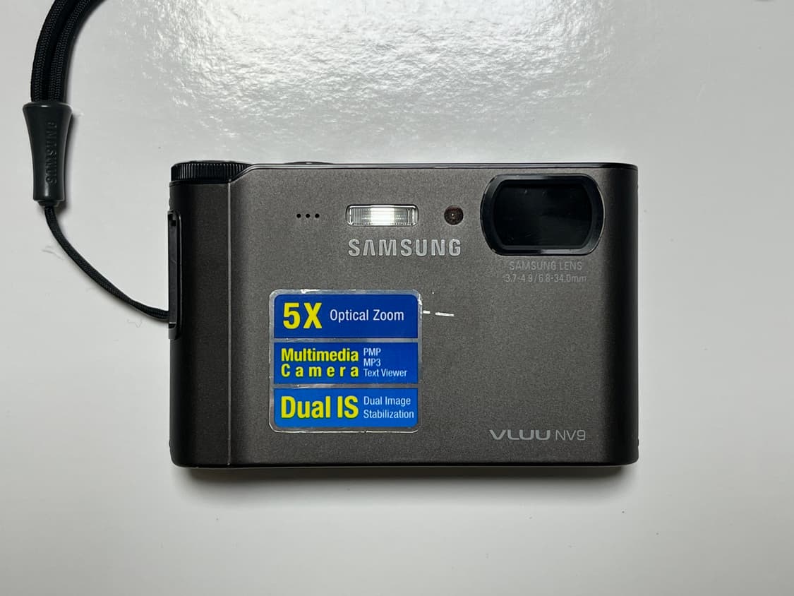 삼성 블루 samsung VLUU NV9 디지털카메라  상품이미지1