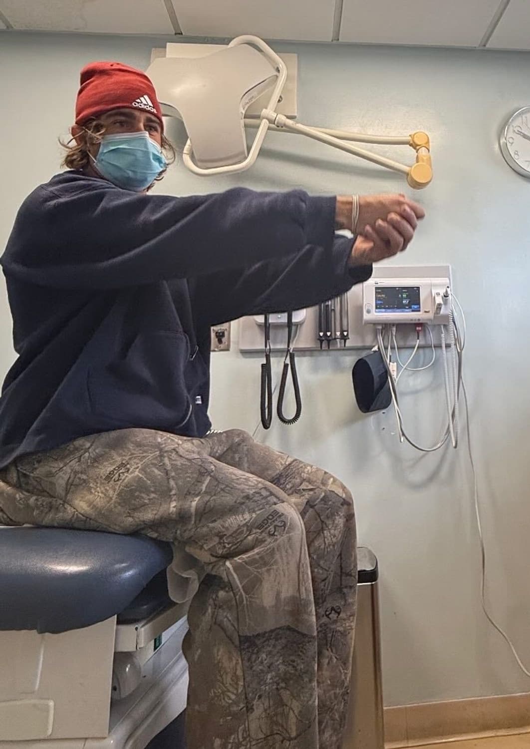 러셀 후드집업 네이비 구합니다 상품이미지1