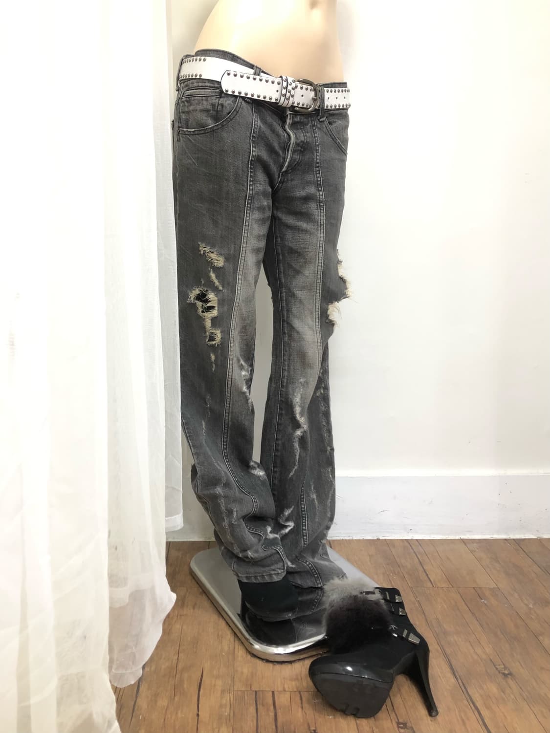 gold pearl grunge grey jeans 상품이미지2