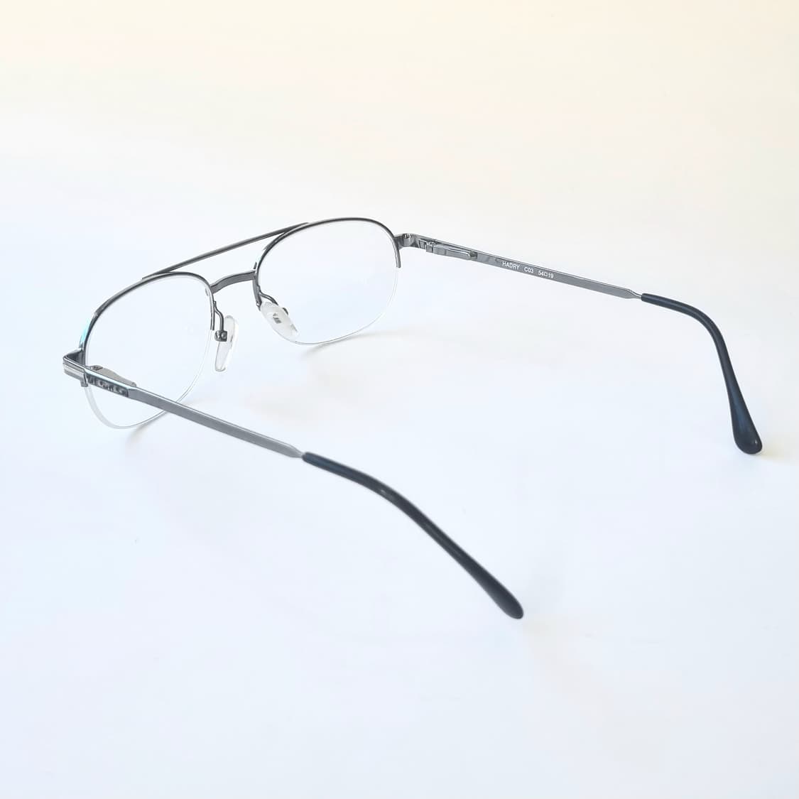 데드스탁 레트로와 모던함이 섞인 투브릿지 반무테 안경 485 상품이미지7