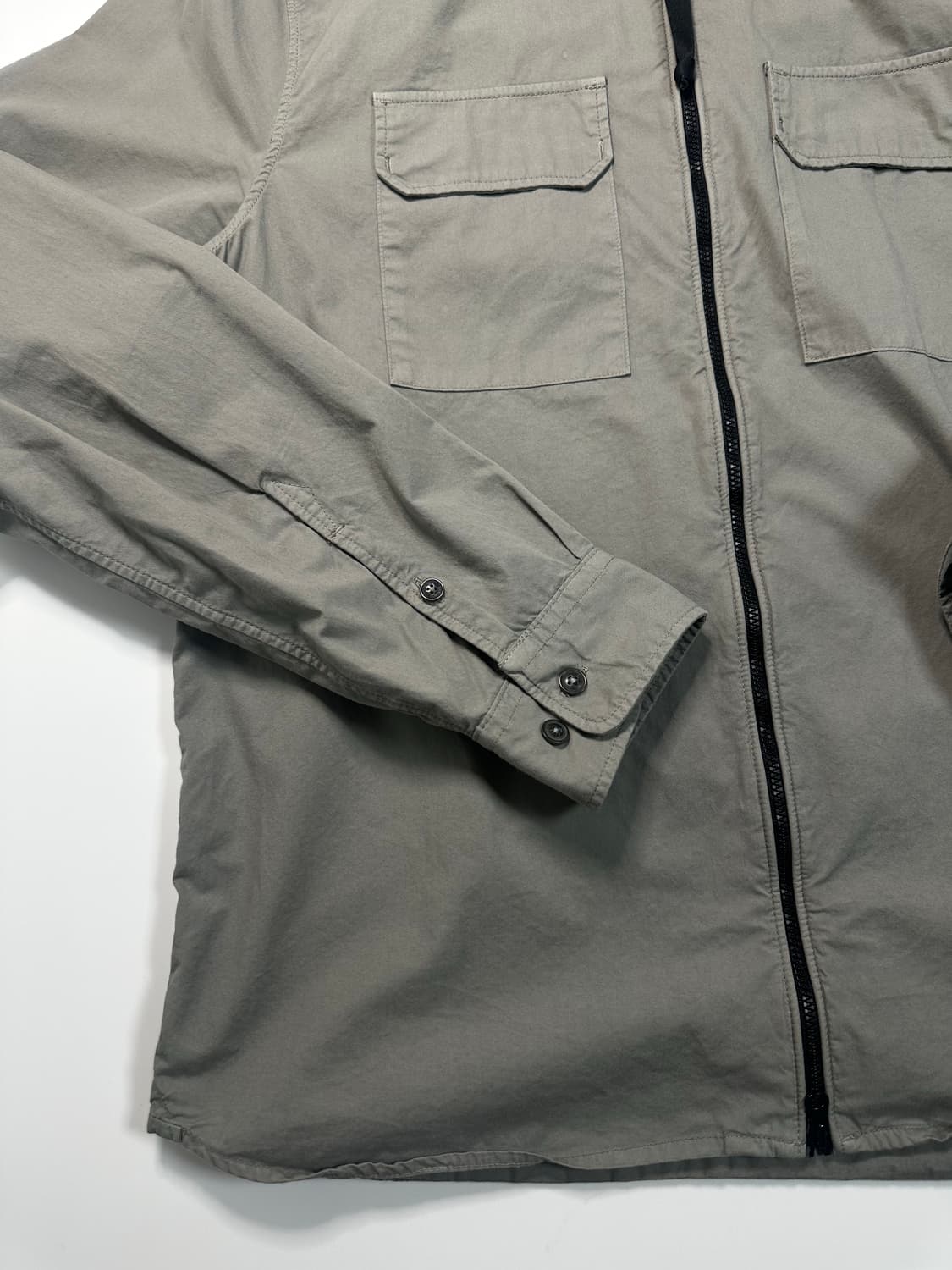 CP컴퍼니 가먼트다잉 오버셔츠 그레이 상품이미지4