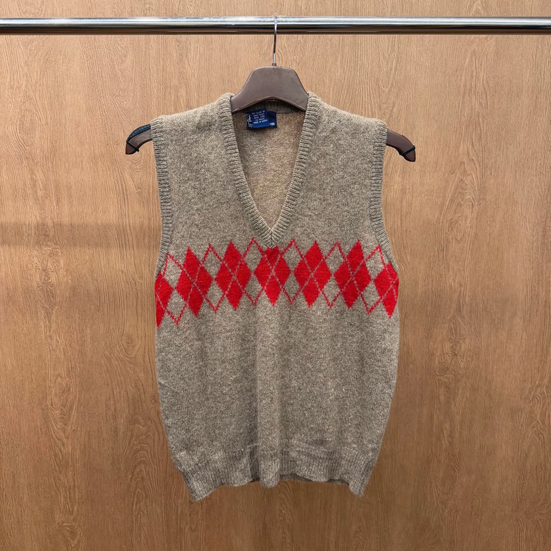 폴로 랄프로렌 딥 브이넥 울 니트 베스트 레드 아가일 패턴 디테일 브라운 상품이미지2