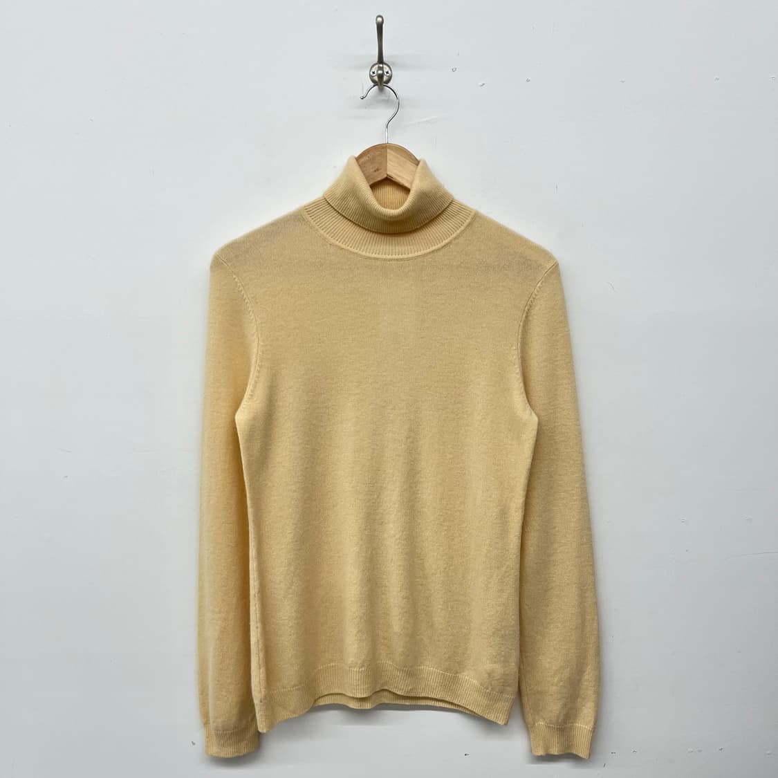 터틀넥 니트 캐시미어100% 여L 상품이미지1