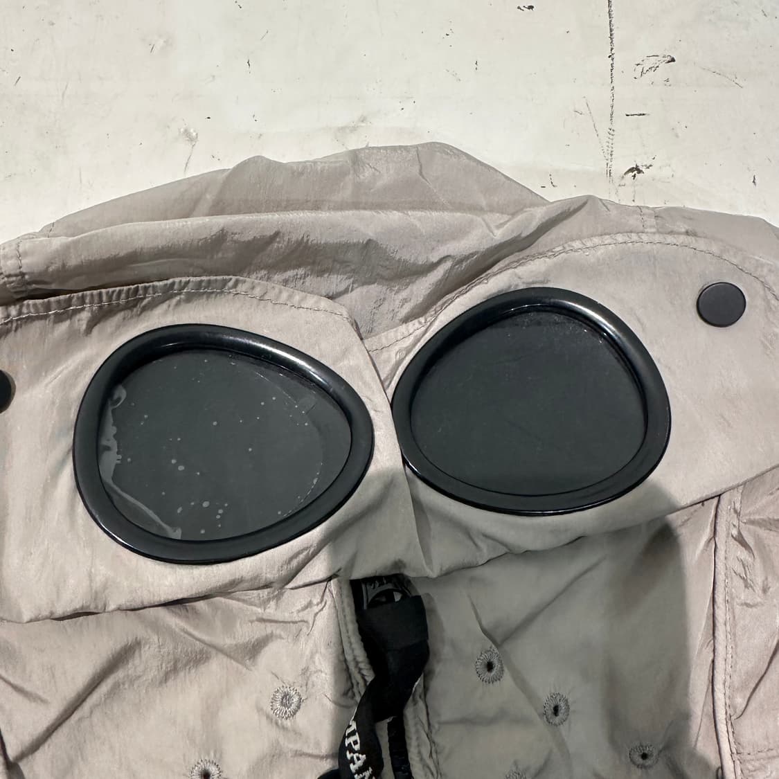 CP컴퍼니 나일론 고글 자켓 바람막이 105 상품이미지5