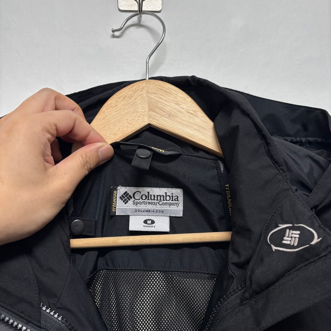 콜롬비아 티타늄 고어텍스 우먼스 자켓 상품이미지4