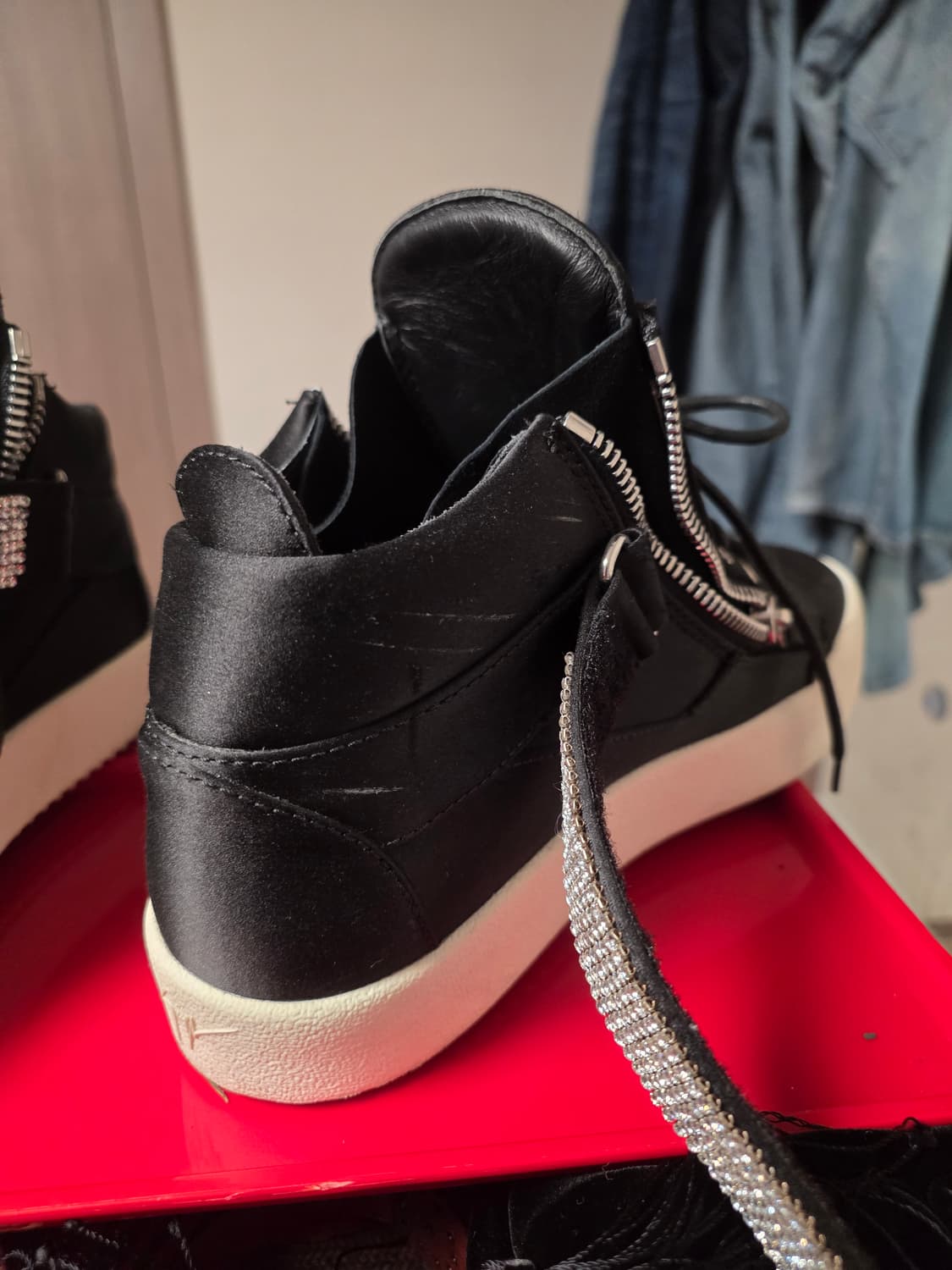 주세페 자노티(Giuseppe Zanotti) 새틴 비즈 하이탑
 상품이미지4