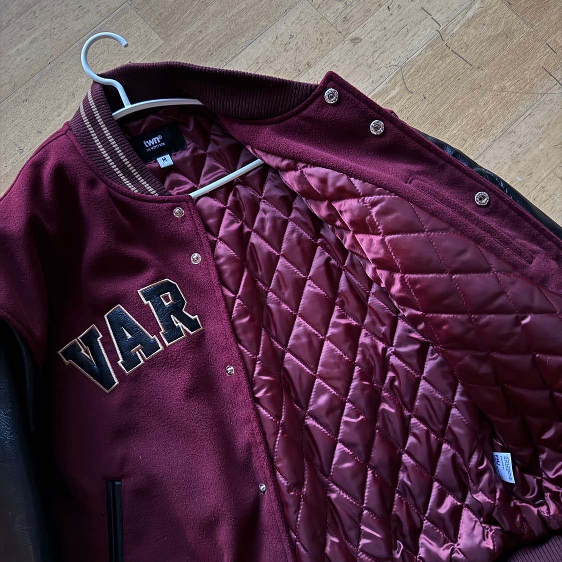 TWN 바시티크루 자켓 버건디 m 상품이미지4