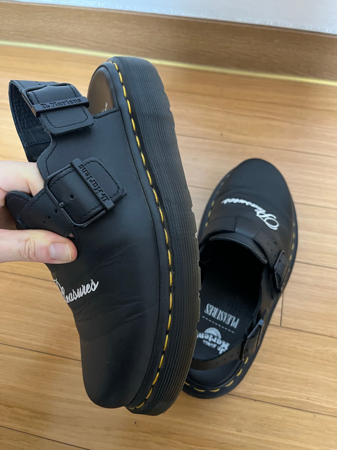 닥터마틴x플레져스 조지 240 상품이미지6