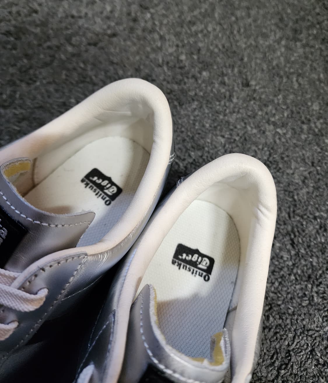 오니츠카타이거 파브레 실버 270사이즈  상품이미지4