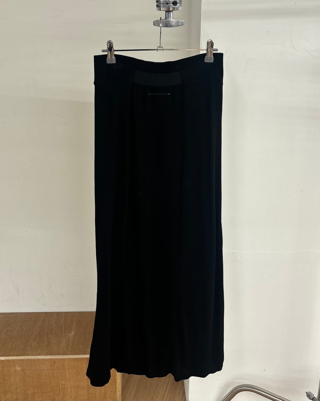 엠엠식스 블랙 롱 스커트 상품이미지4