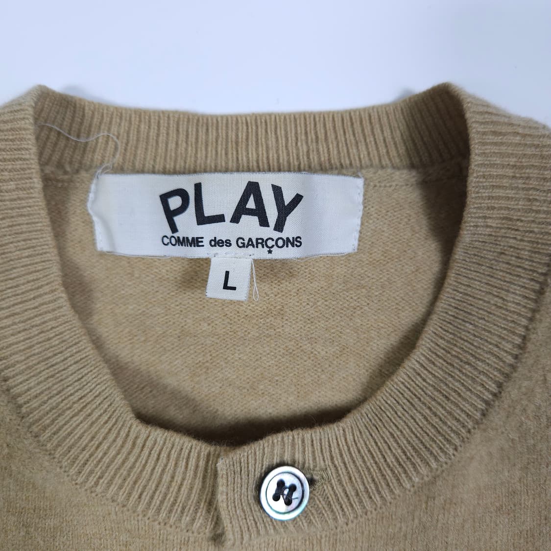 꼼데가르송 베이지 와펜 가디건  상품이미지3