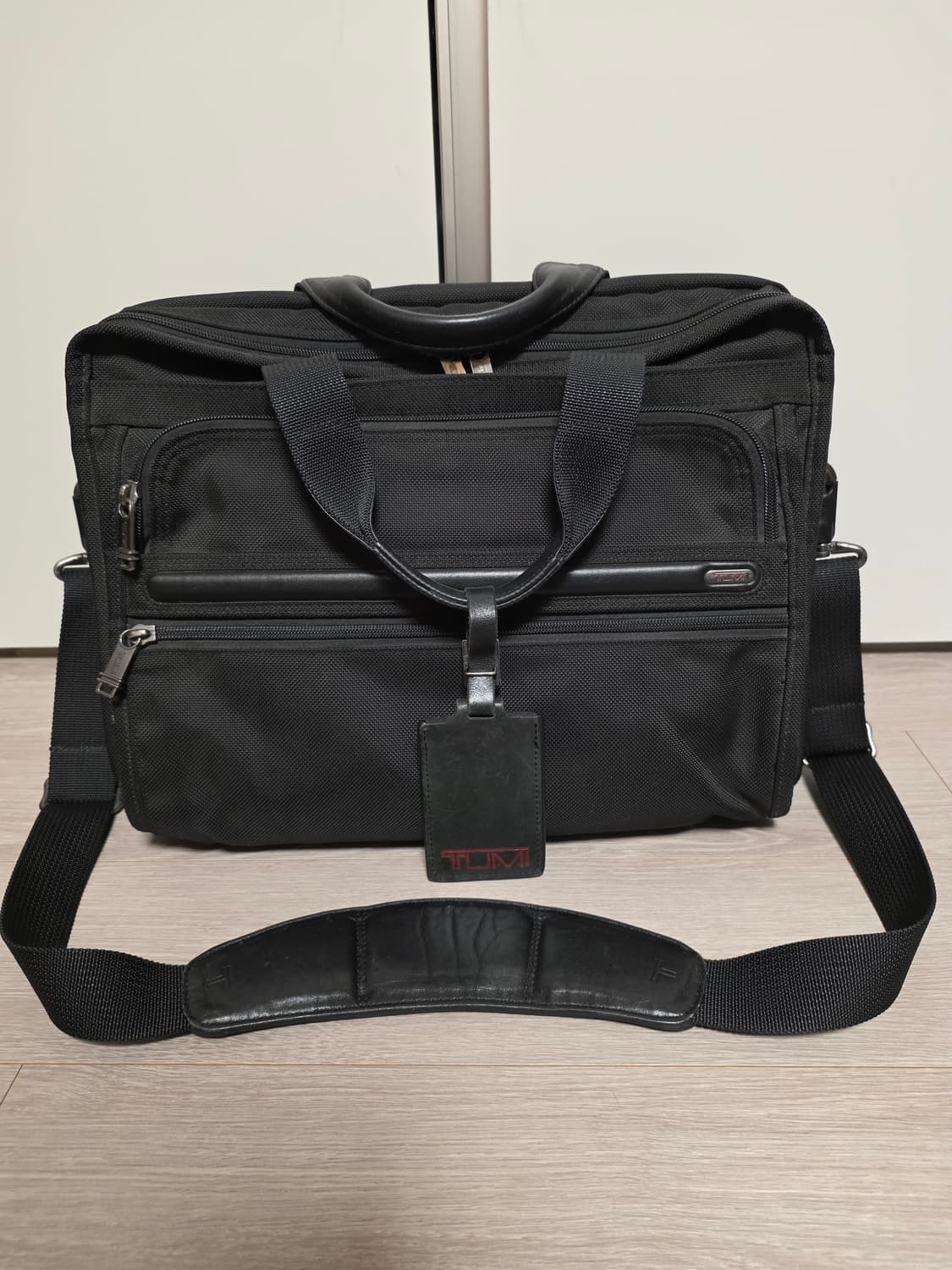 투미(TUMI) Alpha Essential Brief Laptop 상품이미지1