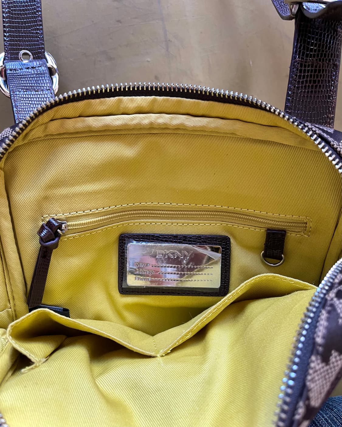 2000s Donna Karan Spel-Out Old Cross Bag 상품이미지8