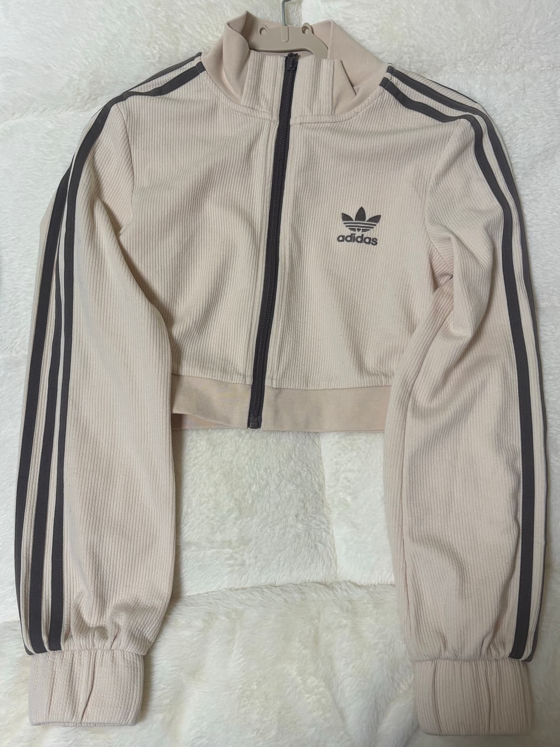 착샷O) 빈티지 아디다스 크롭져지 상품이미지1