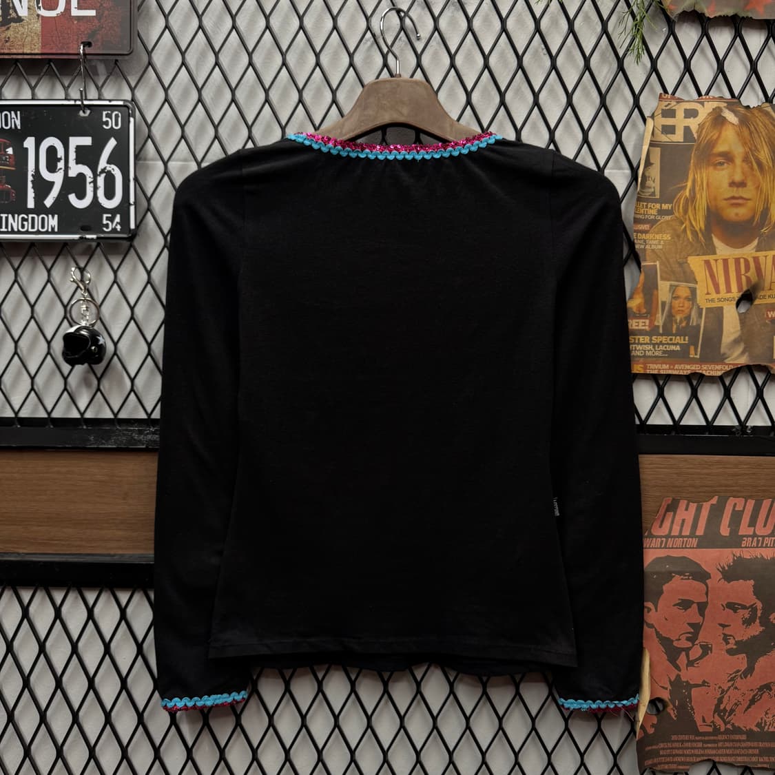 00s 모스키노 진스 블랙 롱슬리브 전면 로고 포인트 블랙 상품이미지2