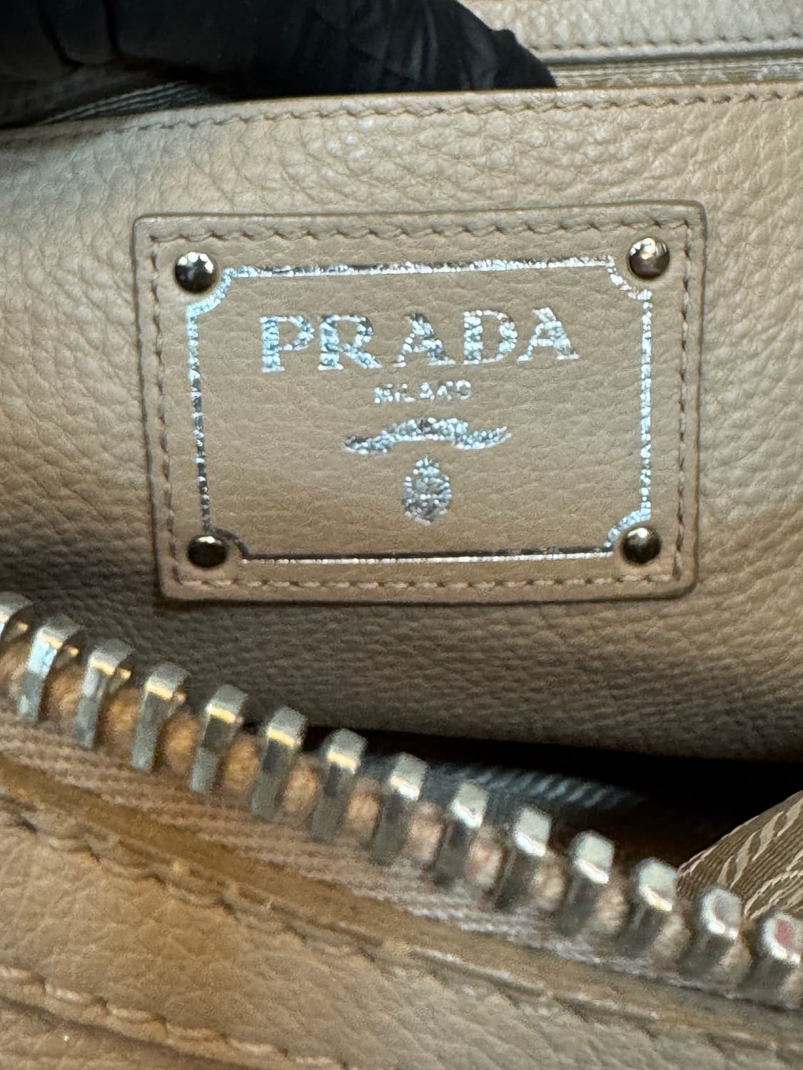 백화점판 프라다 비텔로 다이노 모터 토트백  상품이미지6