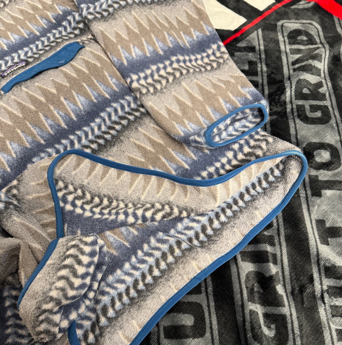 파타고니아 신칠라 스냅 티 풀 오버 러핑 워터 블루 상품이미지5