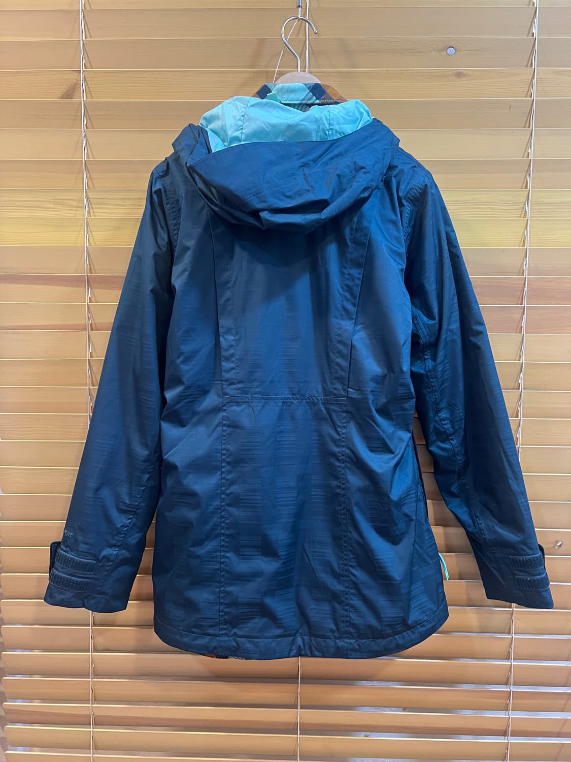 노스페이스 여성 네이비 후드집업점퍼 패딩셔츠 셋업 상품이미지3