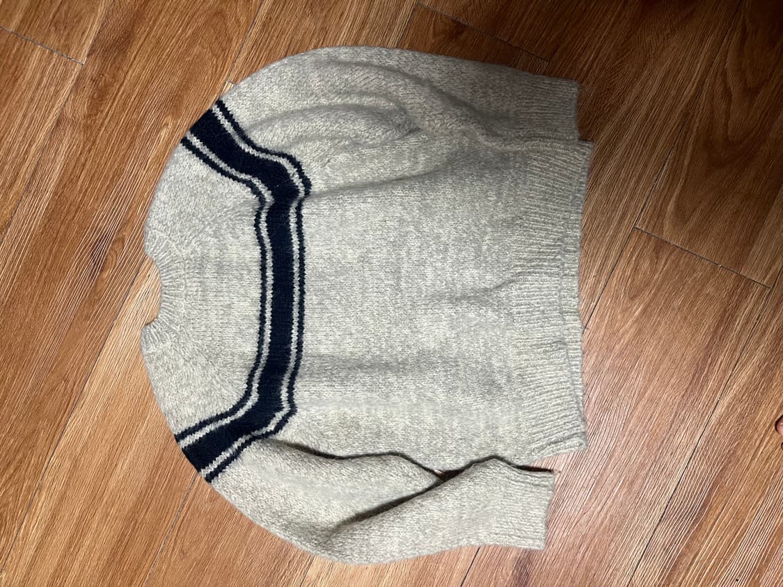 낫띵리튼 니트 상품이미지3