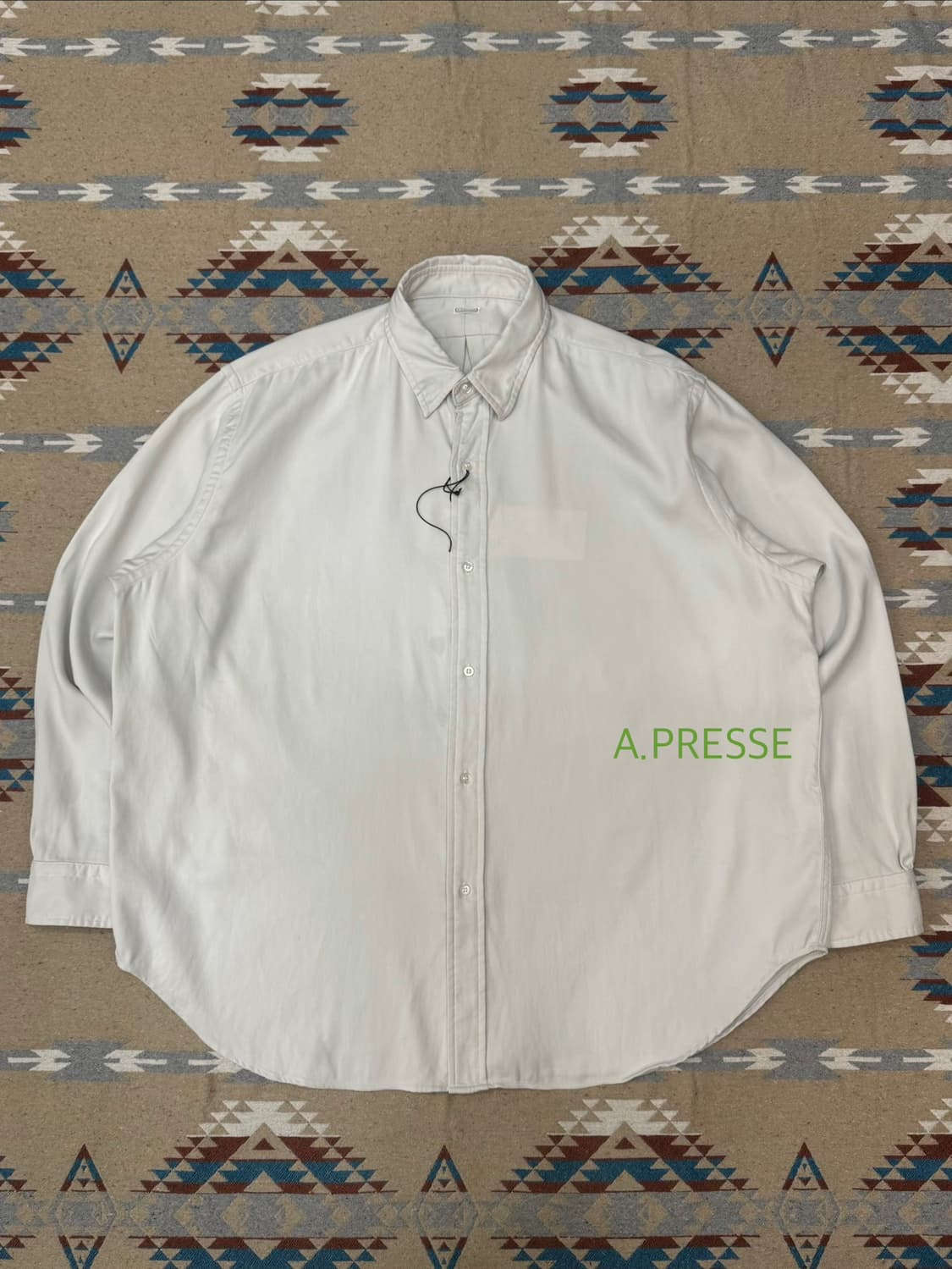 [3] 아프레쎄 더블 위브 트윌 레귤러 칼라 셔츠 에크루 - 25SS 상품이미지1