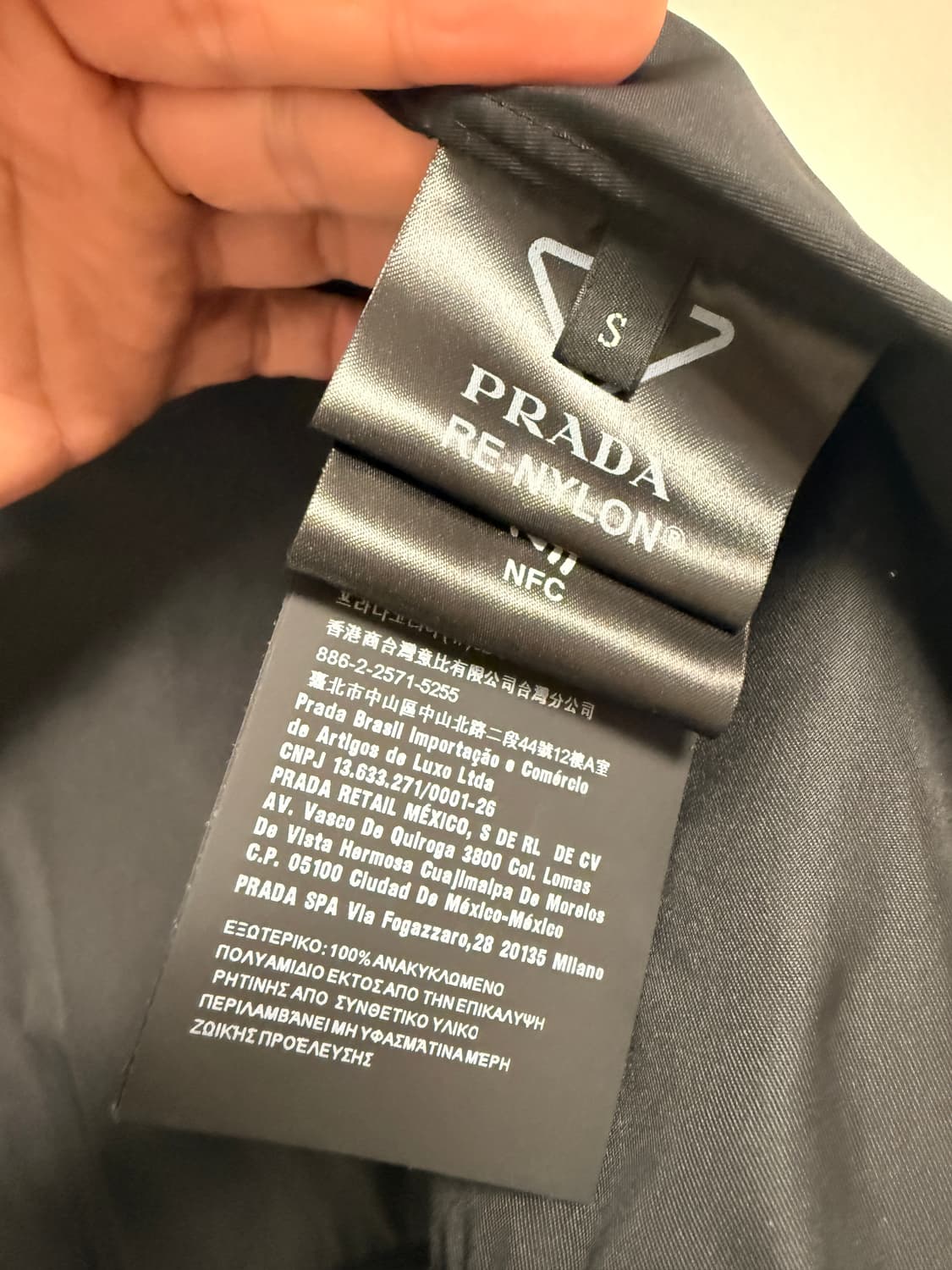 PRADA 리나일론 셔츠 S(실측 105 xl) 상품이미지4