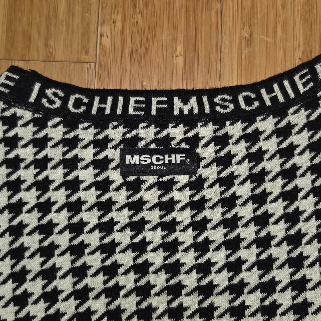 미스치프 패턴 크롭 니트 베스트 (M) 상품이미지3